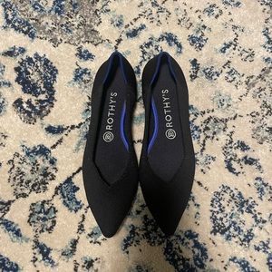 Rothys Black Point Size 8.5